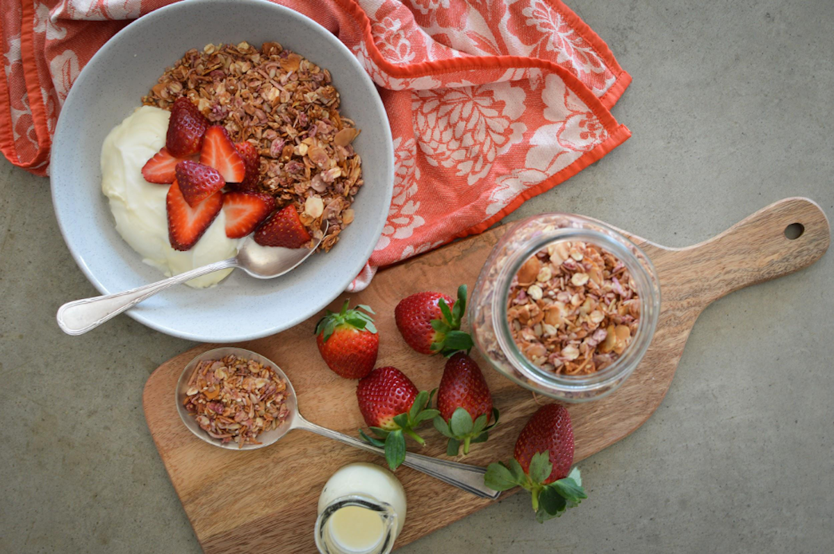 Berry Granola for Breastfeeding Mums