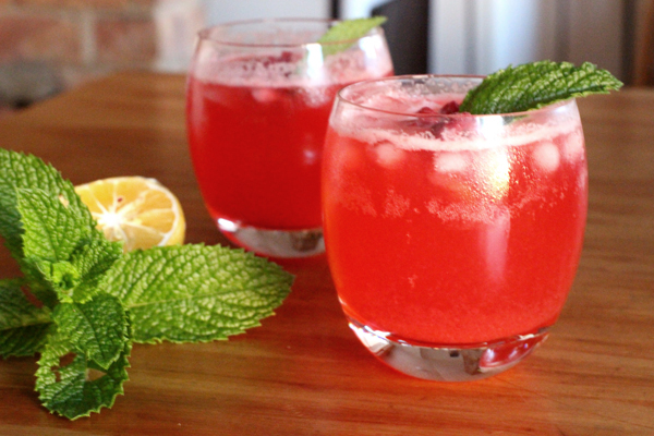 Raspberry lemon crush mocktail recipe